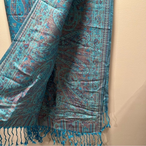 Elegant Shawl in Turquoise Blue Paisley - Versatile Wrap, Scarf, Veil Soft Rayon - Picture 11 of 16
